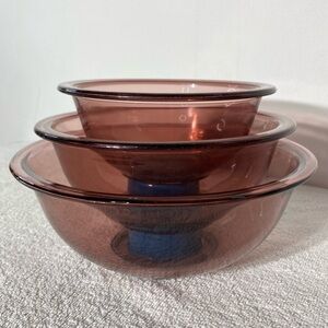 Vintage PYREX Set of 3 Cranberry Glass Nesting Mixing Bowls 1L, 1.5L & 2.5L